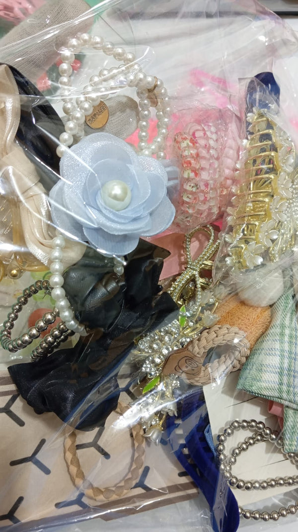 Mini Hair Accessories Deal – 20+ Items for Just 1255 PKR - Laloo.store