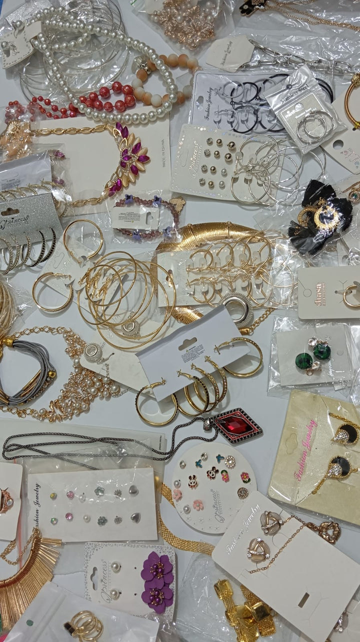 Jewellery Combo Deals – Wholesale Prices You’ll Love! - Laloo.store