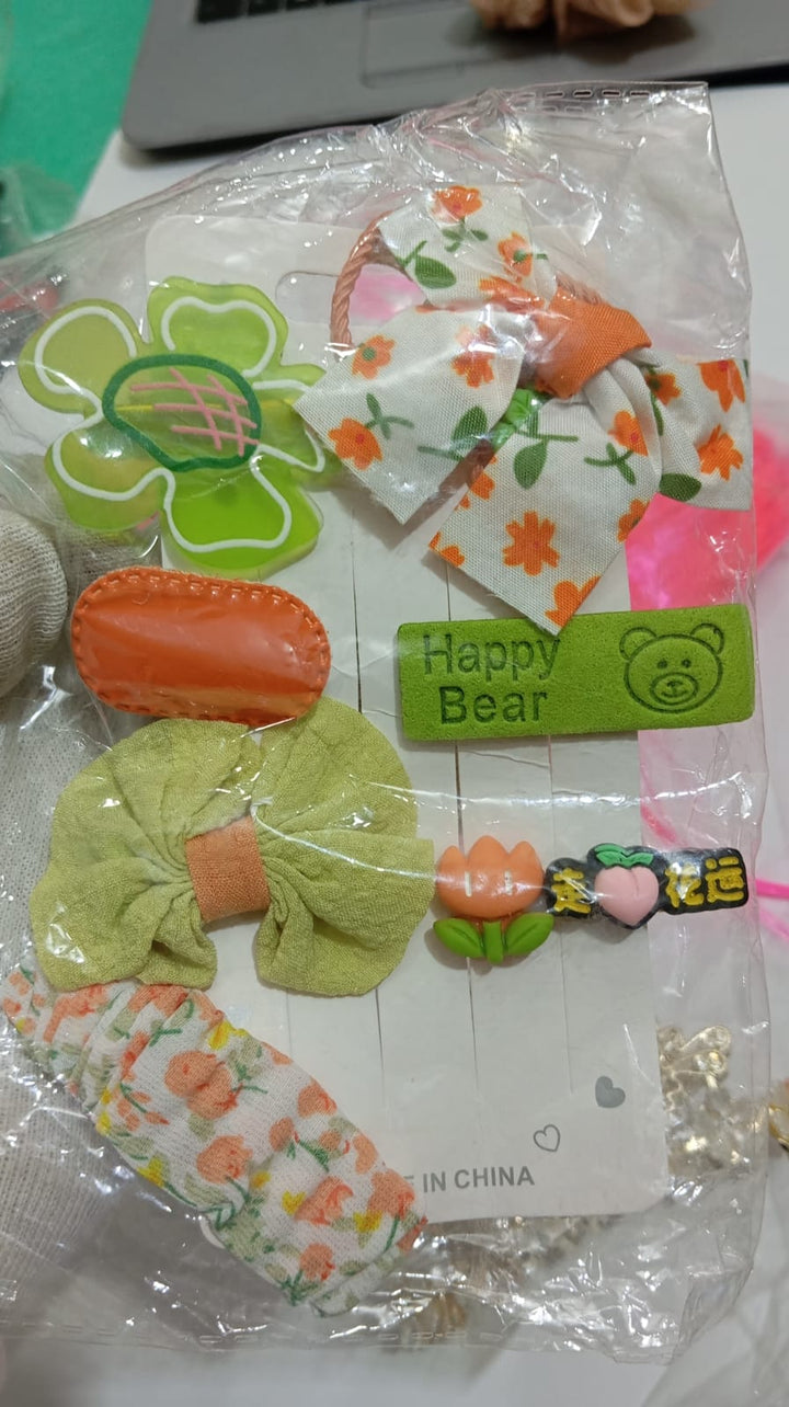 Mini Hair Accessories Deal – 20+ Items for Just 1255 PKR - Laloo.store
